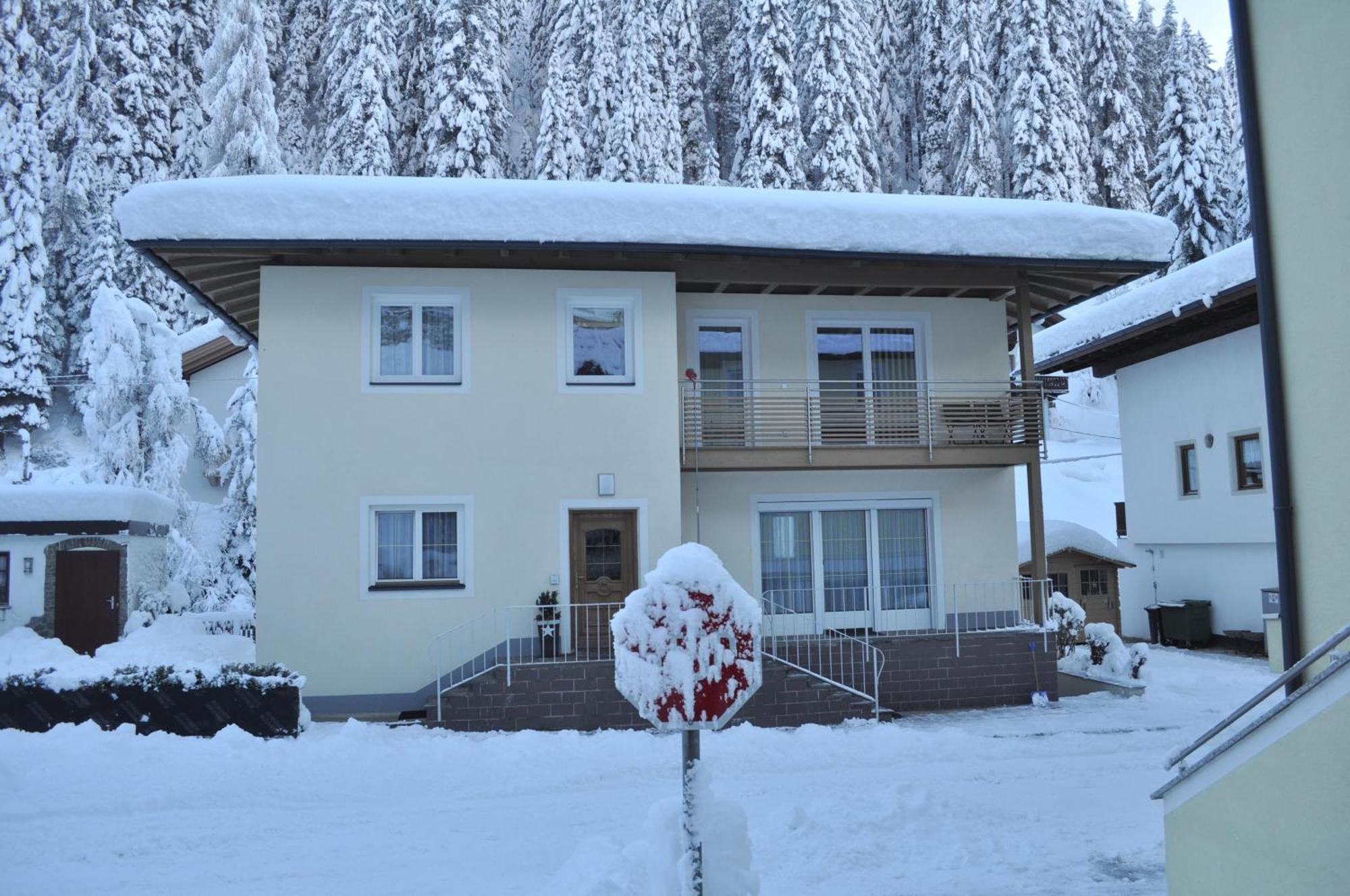 Apartment Dolomitenheim